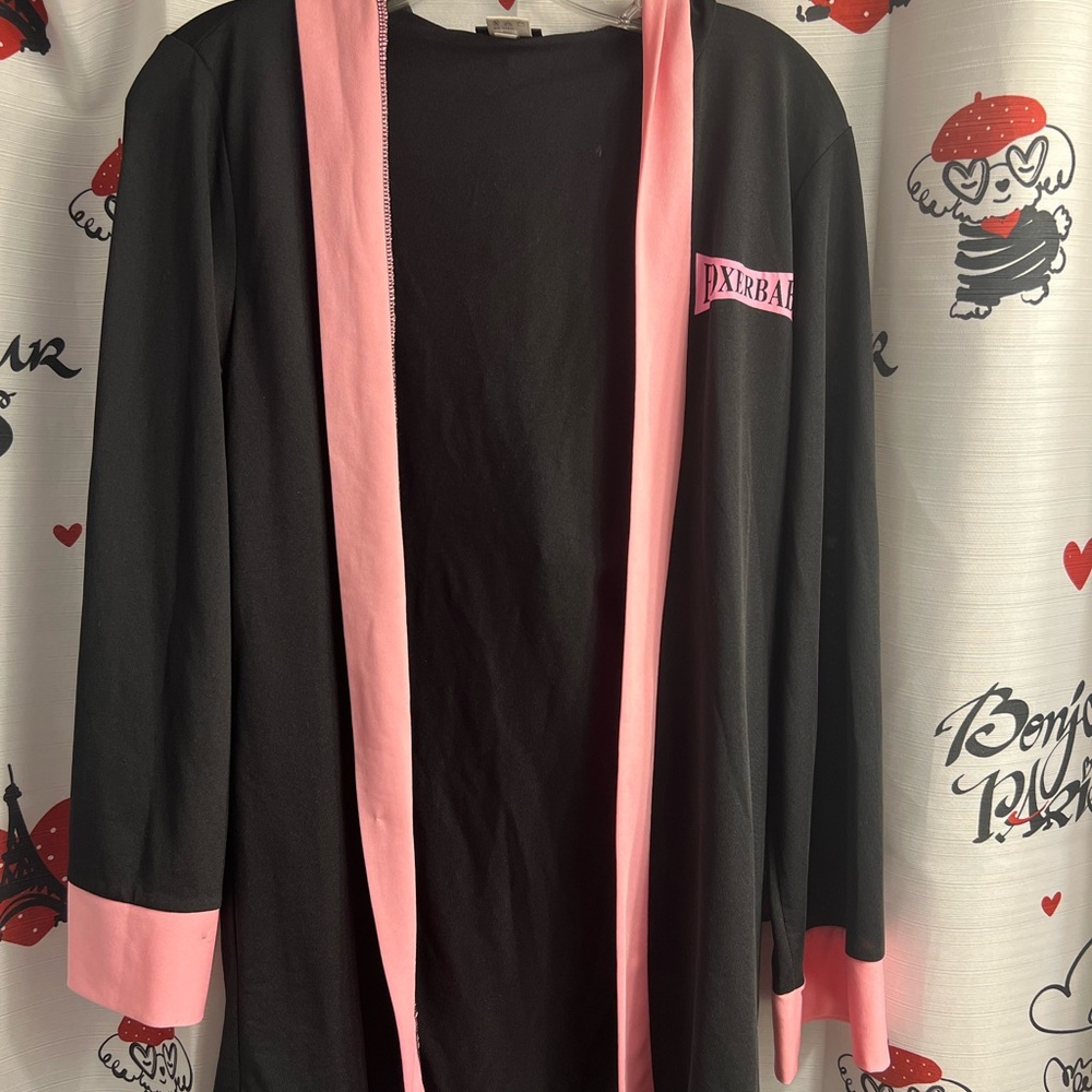 Boxer babe Robe